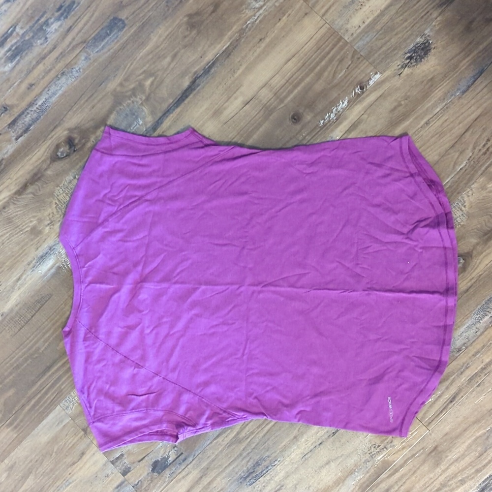 Ladies Reebok Workout Tee Sz. M - Picture 3 of 3